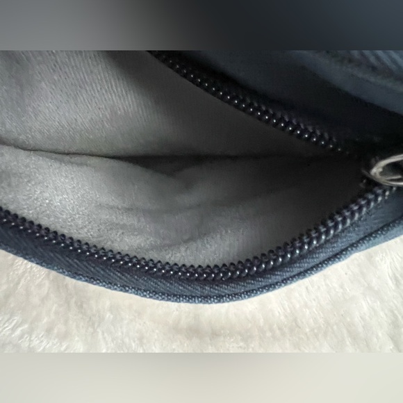 Lug Roundabout Quilted Convertible Wallet Dusty Blue Crossbody Bag - Picture 8 of 15